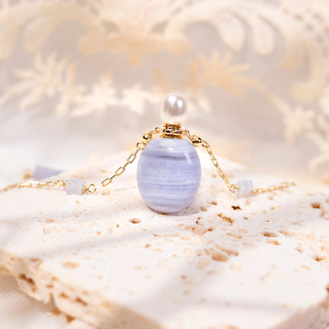 Nora | Purple Agate Round Pendant Necklace